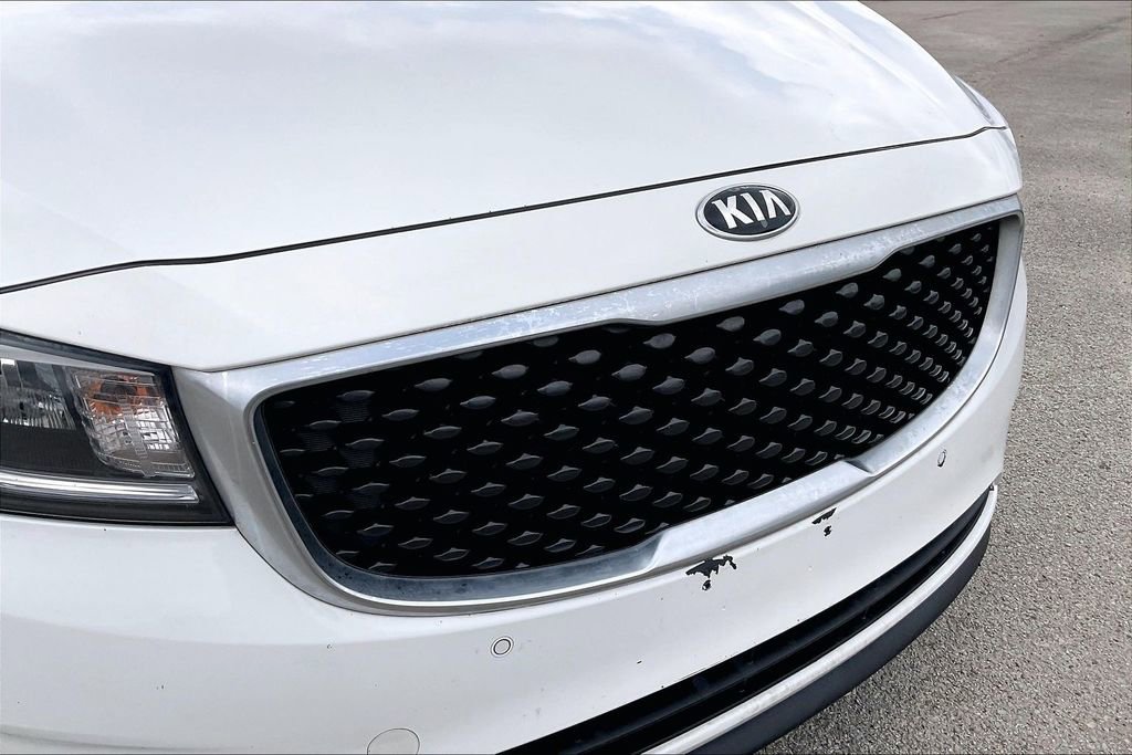 Used 2017 Kia Sedona LX w/ LX Essentials Premium Package FWD image 34