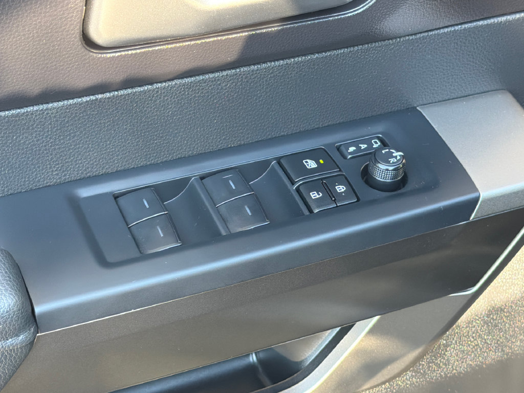 Used 2026 Toyota Tundra SR5 w/ SR5 Convenience Package AWD/4WD image 19