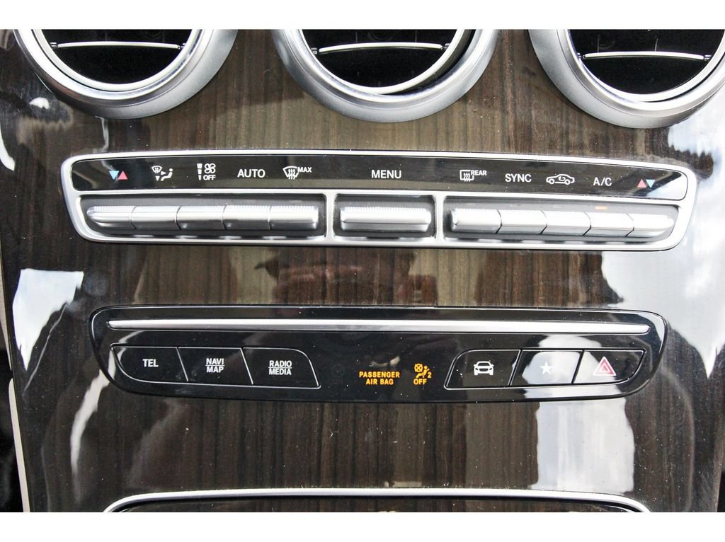 Used 2021 Mercedes-Benz GLC 300 image 29