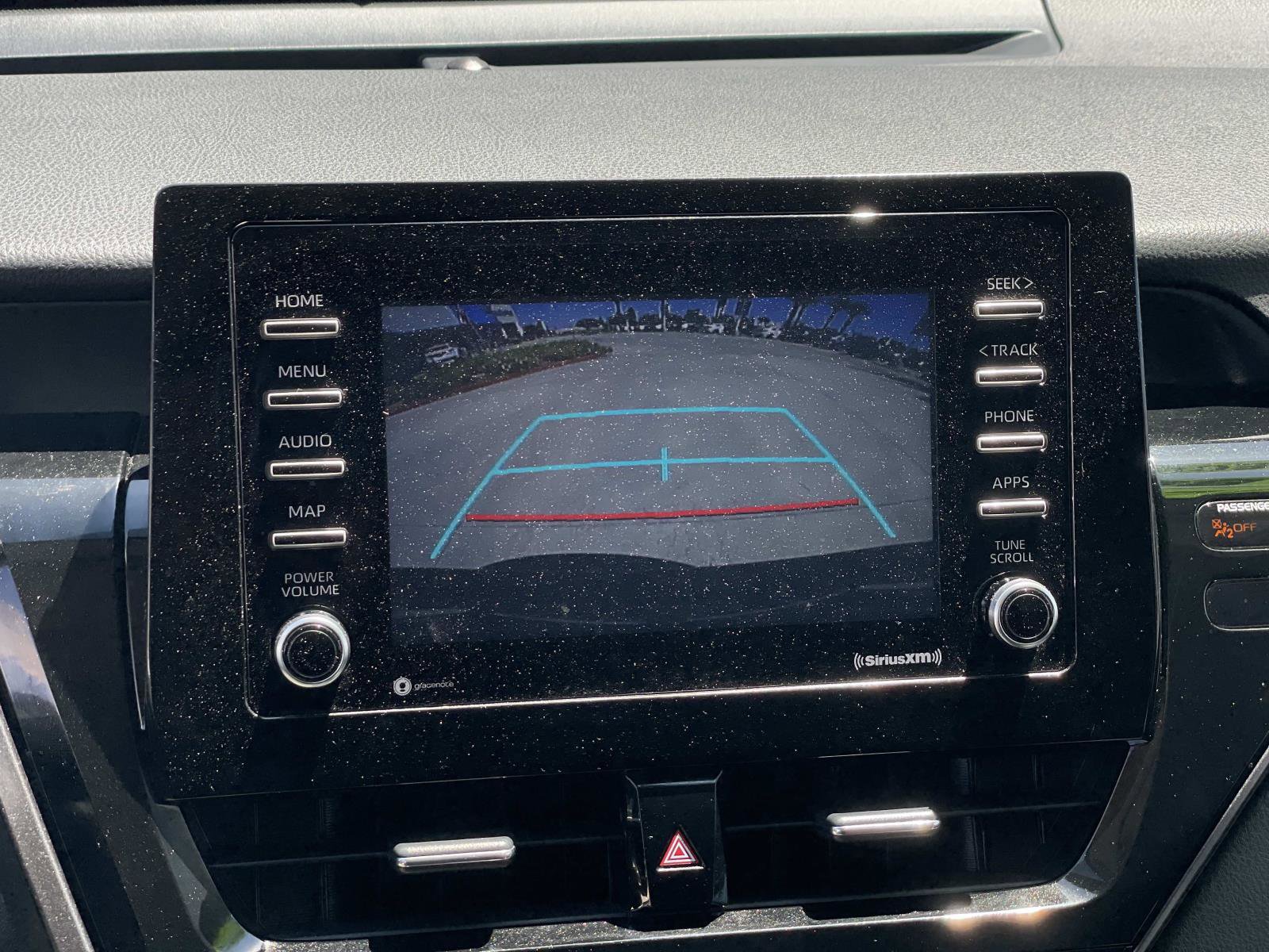 Used 2021 Toyota Camry SE FWD image 8