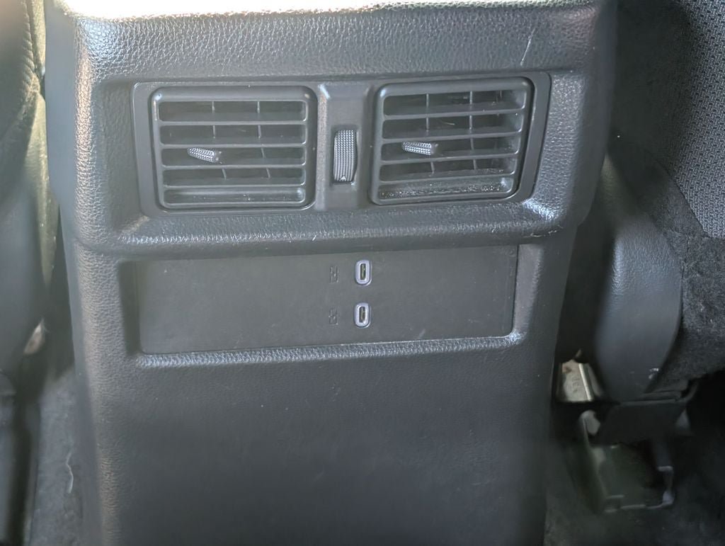 Used 2025 Toyota 4Runner SR5 AWD/4WD image 30