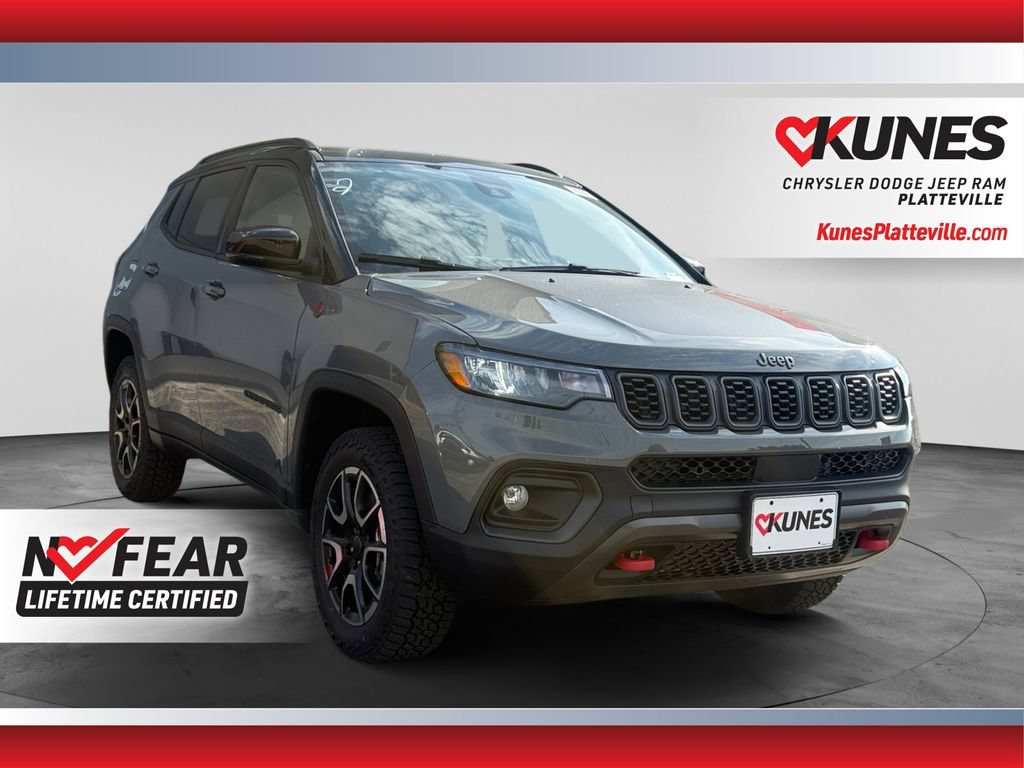 New 2026 Jeep Compass Trailhawk w/ Sun, Sound & Navigation Group