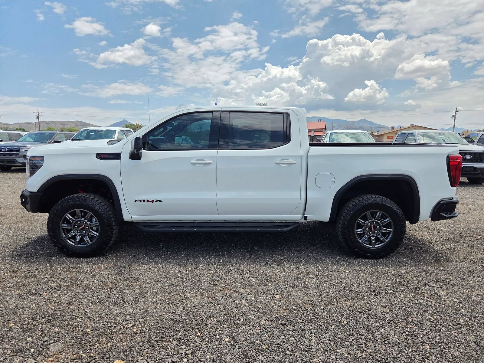 Used 2026 GMC Sierra 1500 AT4X w/ LPO, Black Badging Package AWD/4WD image 9