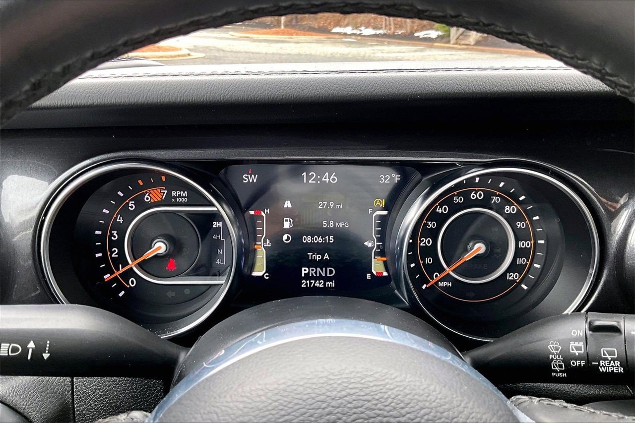 Certified 2021 Jeep Wrangler Unlimited Sahara image 10