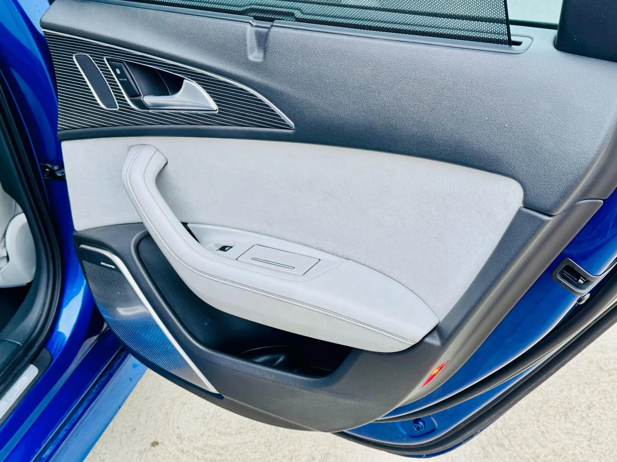 Used 2016 Audi S6 Prestige image 32