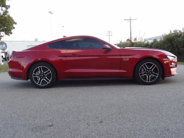 Used 2022 Ford Mustang GT RWD image 4