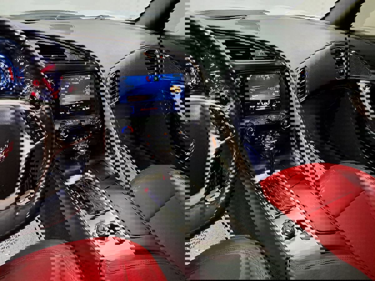 Used 2019 Chevrolet Corvette Stingray Coupe w/ Carbon Flash Badge Package image 19