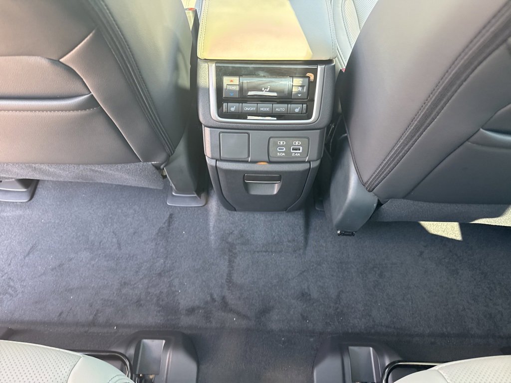 New 2025 Subaru Ascent Limited image 28
