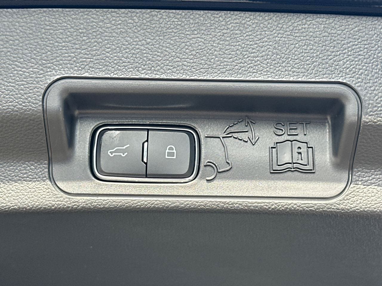 New 2026 Ford Explorer Platinum RWD image 19