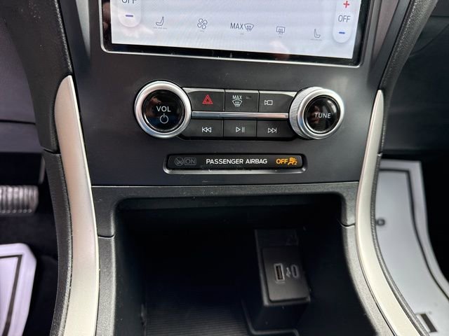 Used 2024 Ford Edge SEL AWD/4WD image 13