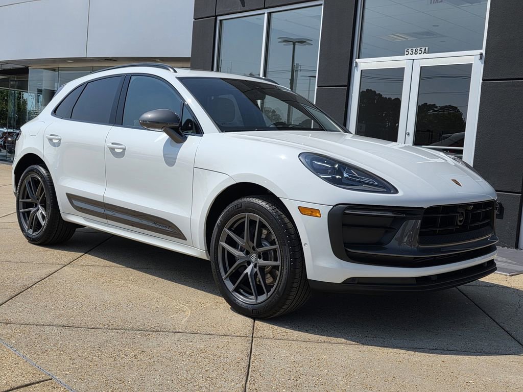 New 2025 Porsche Macan Turbo image 6