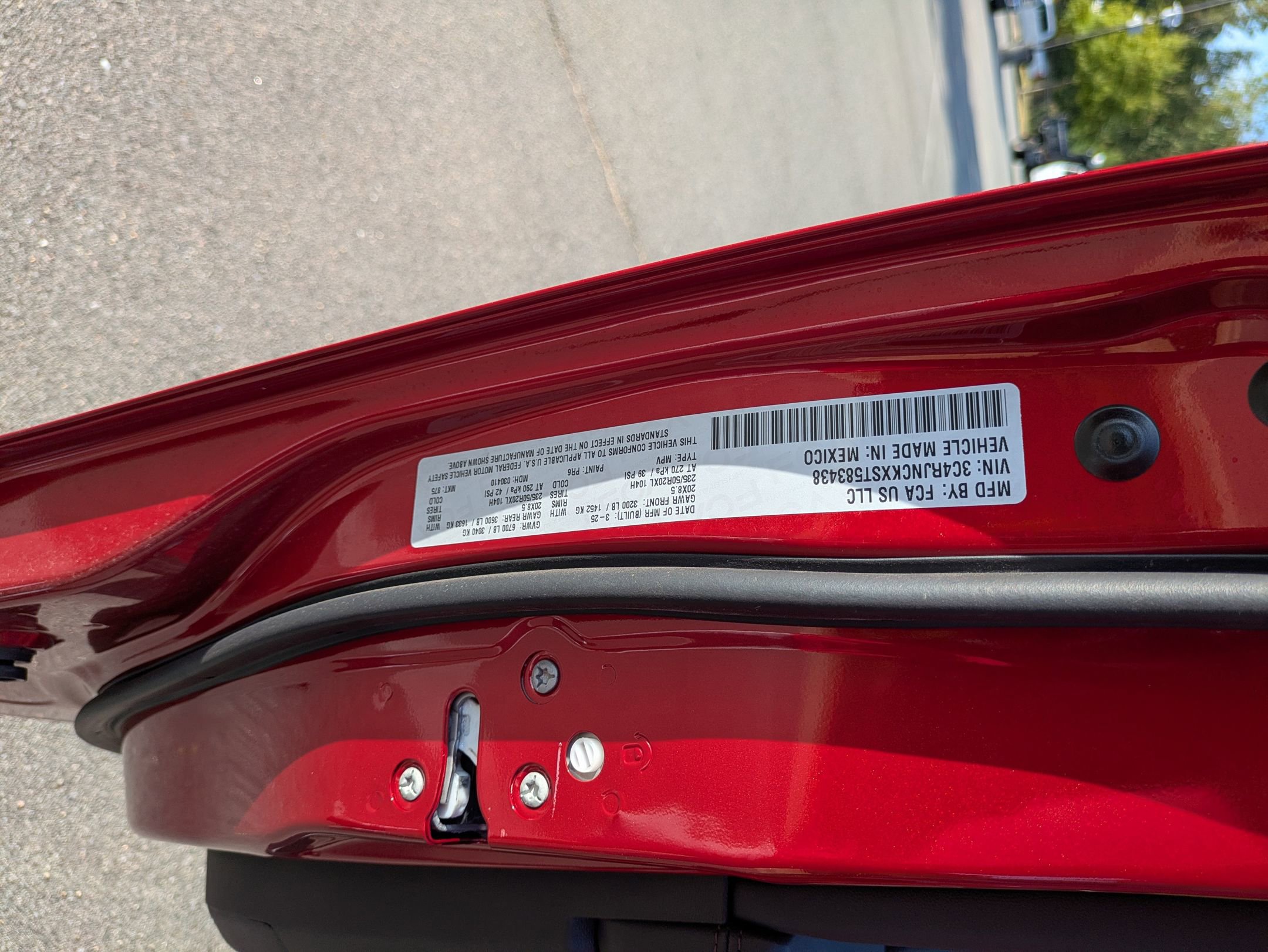 Used 2025 Jeep Wagoneer Limited image 41