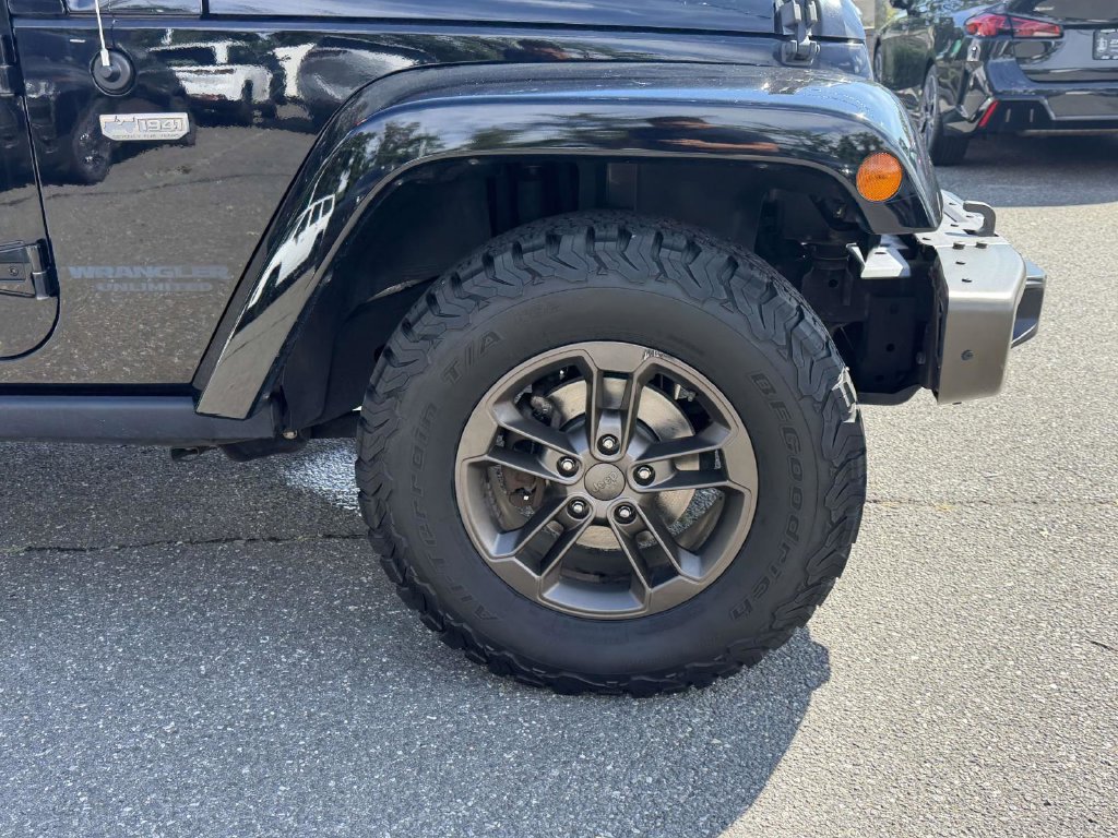 Certified 2016 Jeep Wrangler Unlimited Sahara AWD/4WD image 13