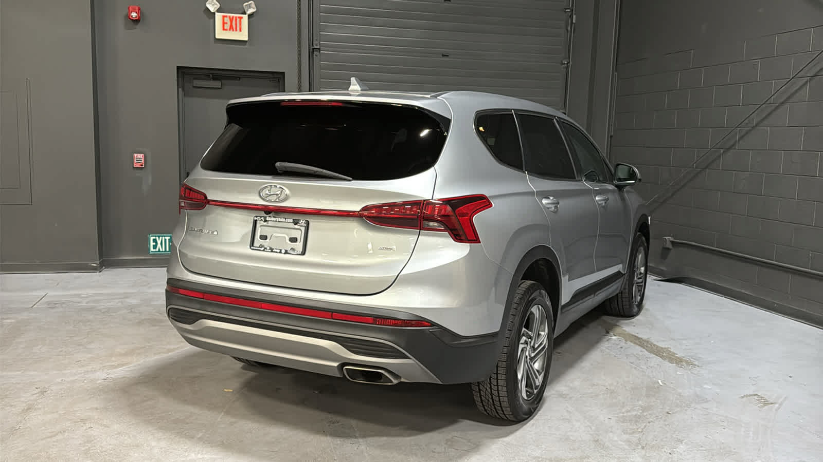 Used 2023 Hyundai Santa Fe SE AWD/4WD image 4