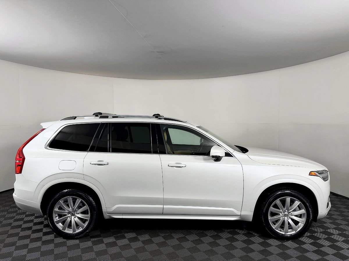 Used 2016 Volvo XC90 T6 Momentum w/ Momentum Plus Package AWD/4WD image 7