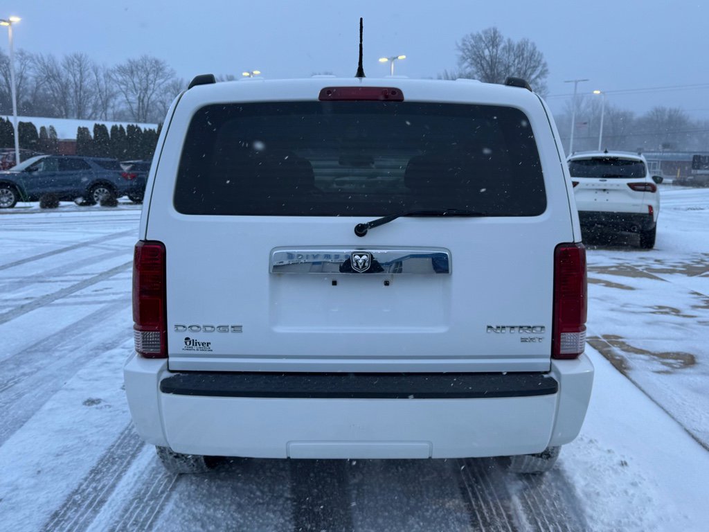 Used 2011 Dodge Nitro SXT image 7