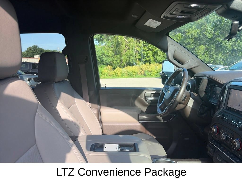 Used 2021 Chevrolet Silverado 2500 LTZ w/ LTZ Premium Package AWD/4WD image 15