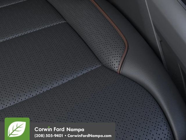 New 2025 Ford F150 Lariat w/ Equipment Group 501A Mid image 16