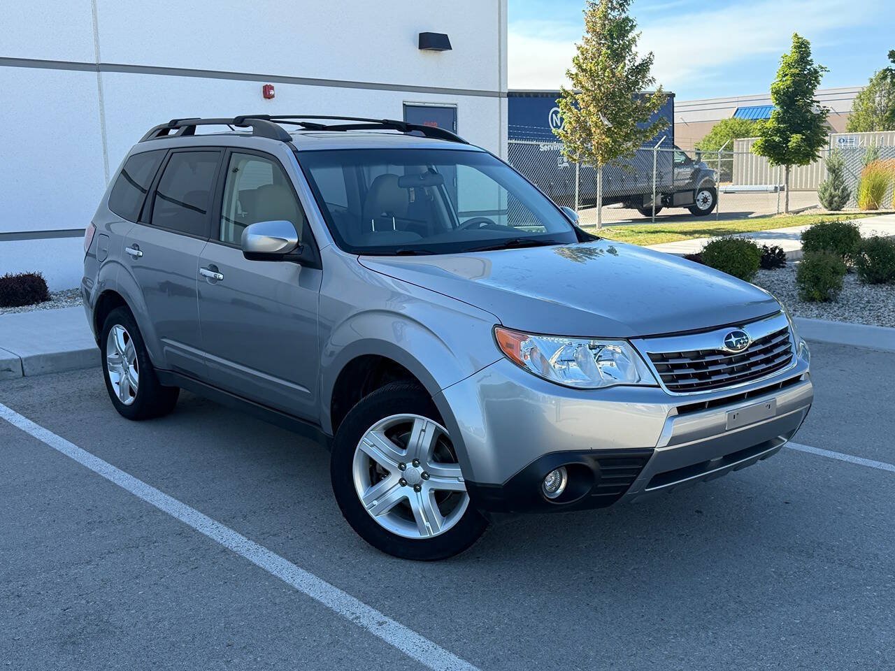 Used 2009 Subaru Forester 2.5X Limited AWD/4WD image 5