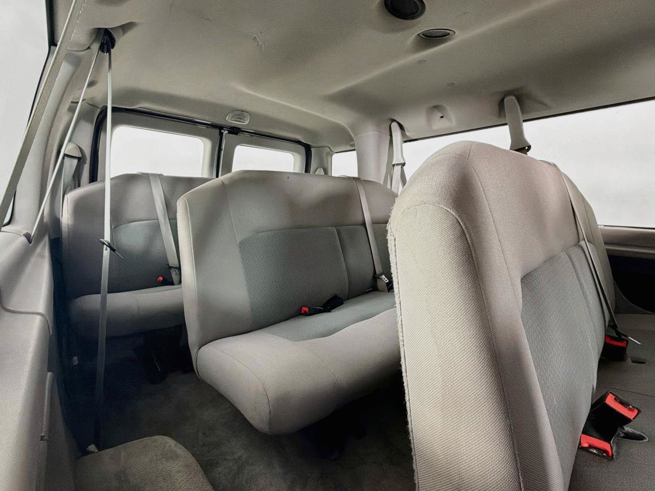 Used 2014 Ford E-350 and Econoline 350 XLT RWD image 35