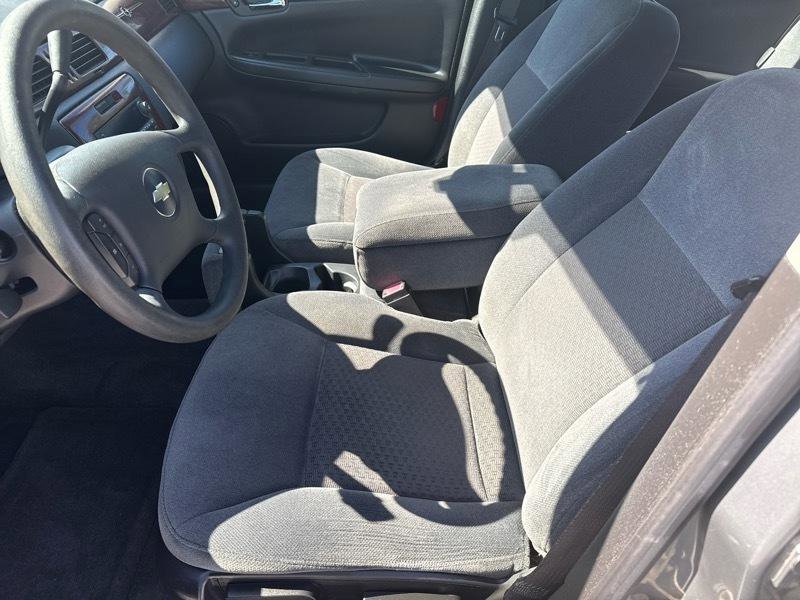 Used 2008 Chevrolet Impala LT FWD image 8