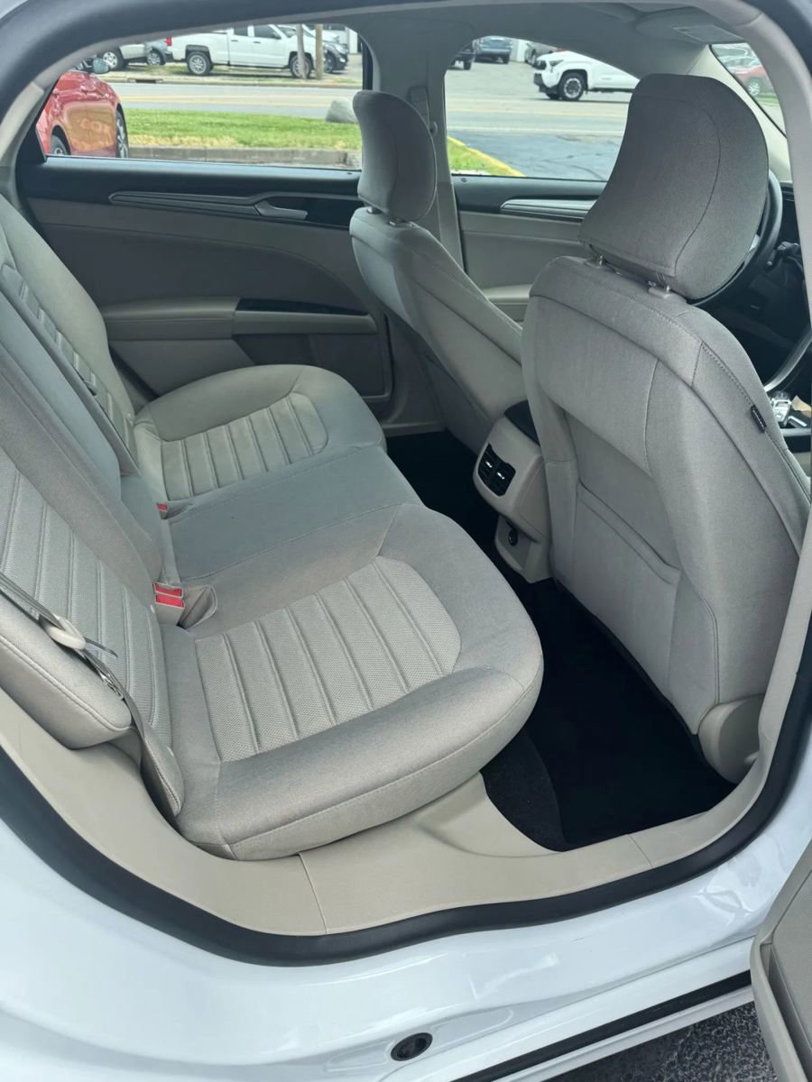 Used 2019 Ford Fusion SE image 14