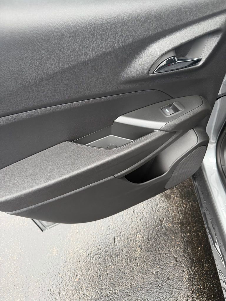 New 2026 Chevrolet Trax RS image 6