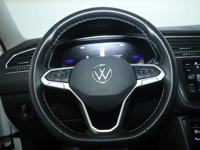 Used 2024 Volkswagen Tiguan SE FWD image 23
