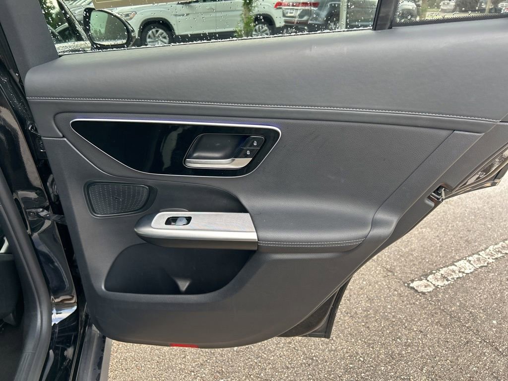 Used 2024 Mercedes-Benz GLC 300 4MATIC image 40