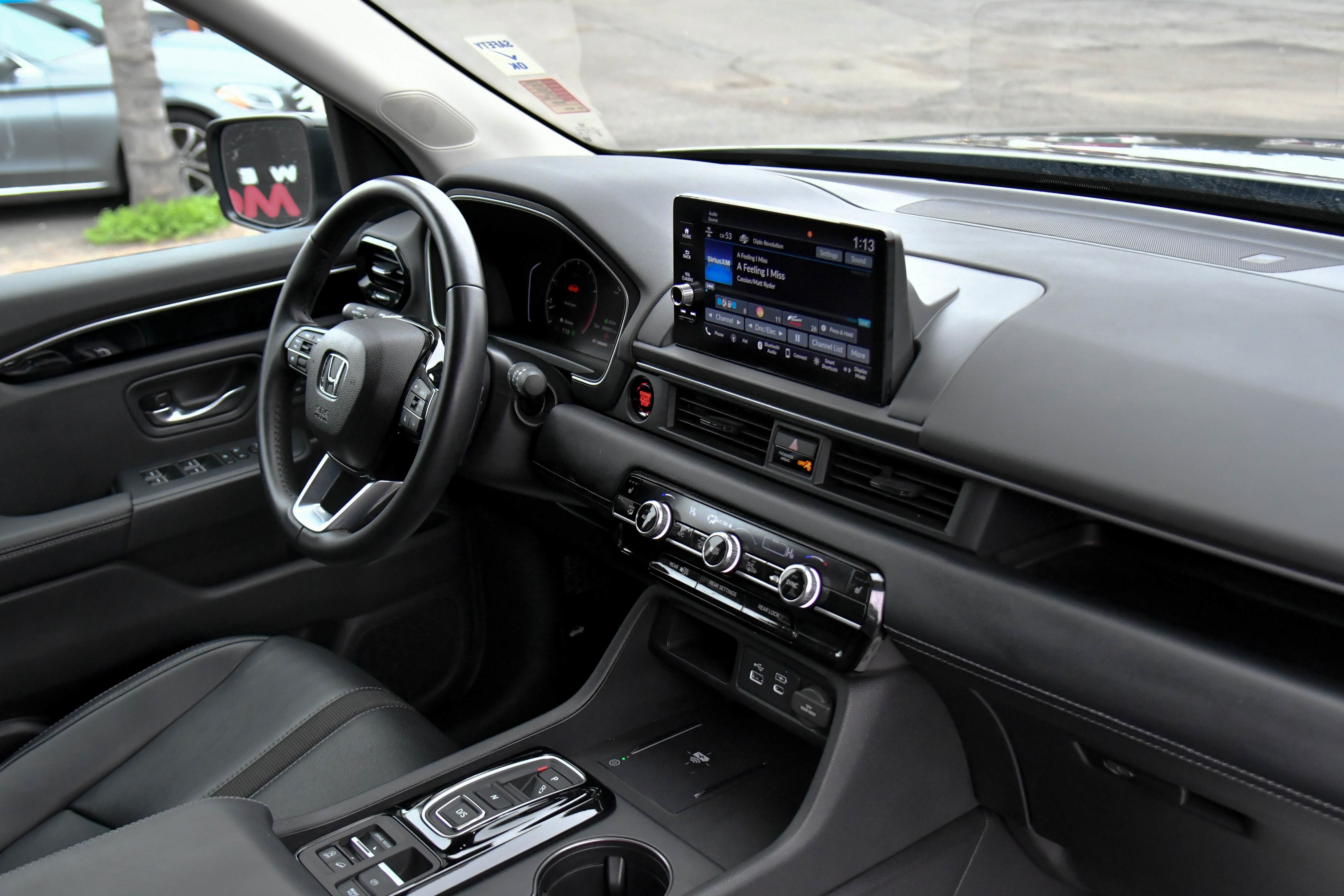 Used 2025 Honda Pilot EX-L image 50