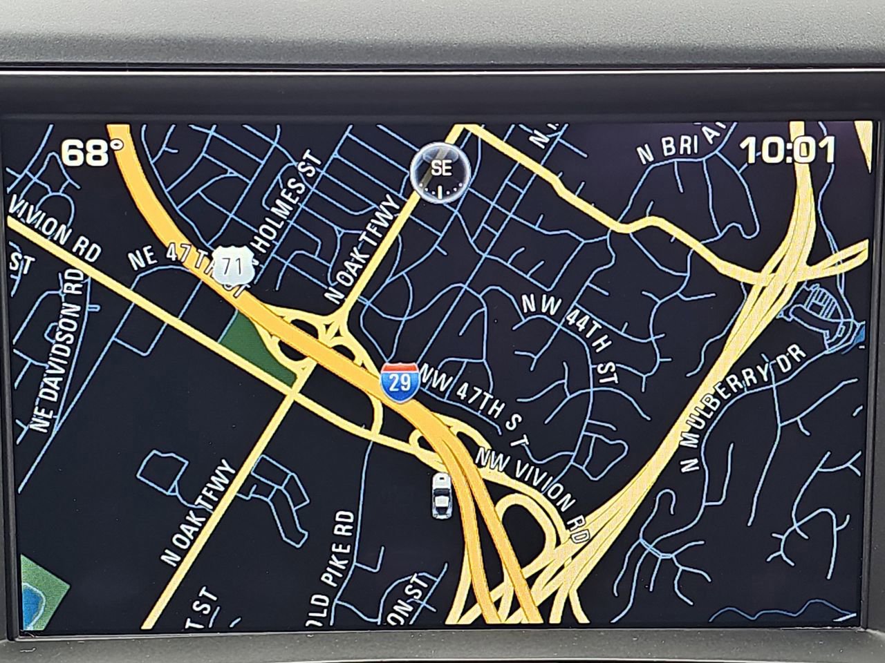 Used 2014 Chevrolet Corvette Stingray Coupe w/ 2LT Preferred Equipment Group image 28