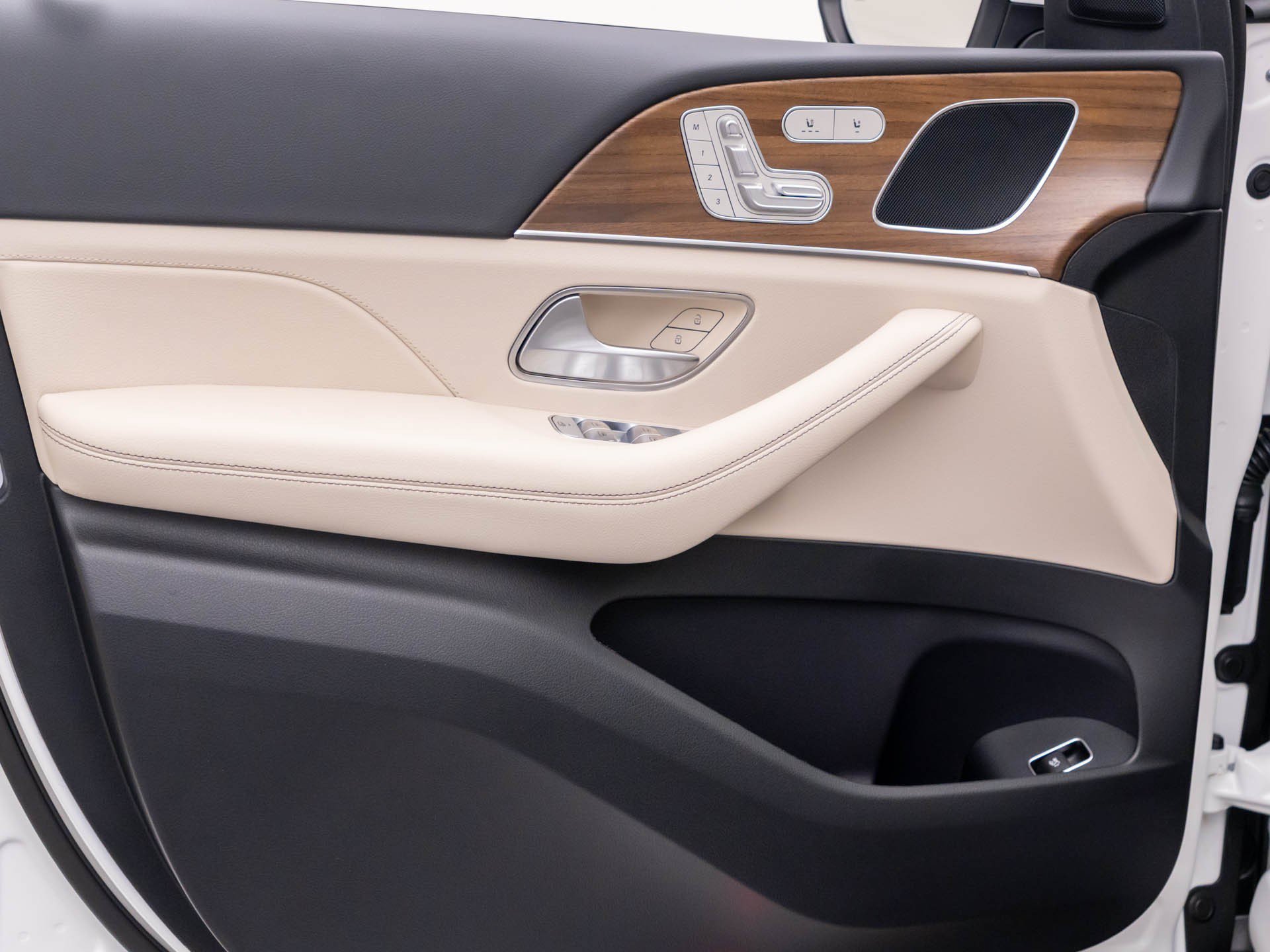 New 2026 Mercedes-Benz GLE 350 4MATIC image 14