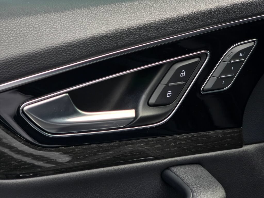 Used 2019 Audi Q7 3.0T Premium Plus w/ Premium Plus Package AWD/4WD image 36