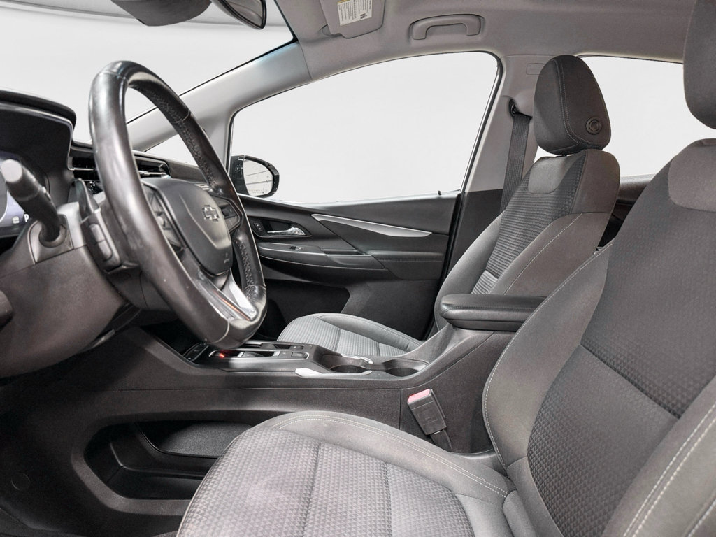 Used 2022 Chevrolet Bolt LT FWD image 16
