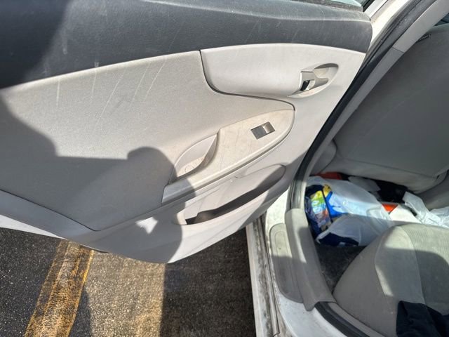 Used 2011 Toyota Corolla LE image 15