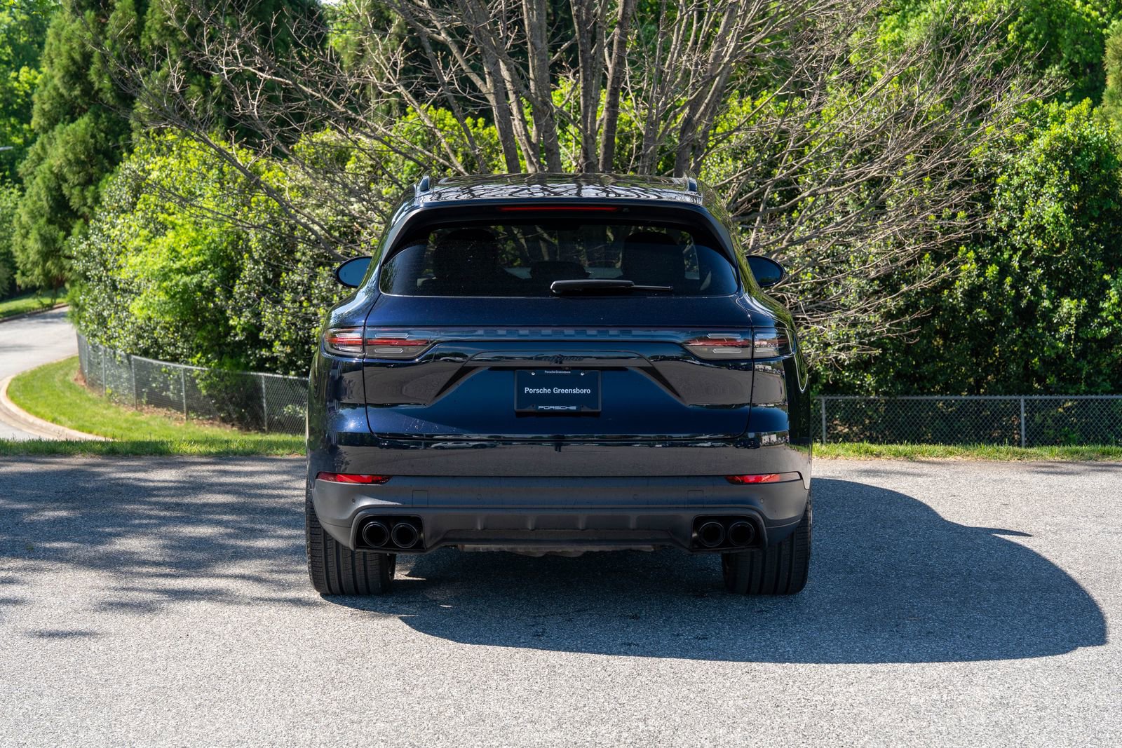 Certified 2023 Porsche Cayenne Platinum Edition image 6