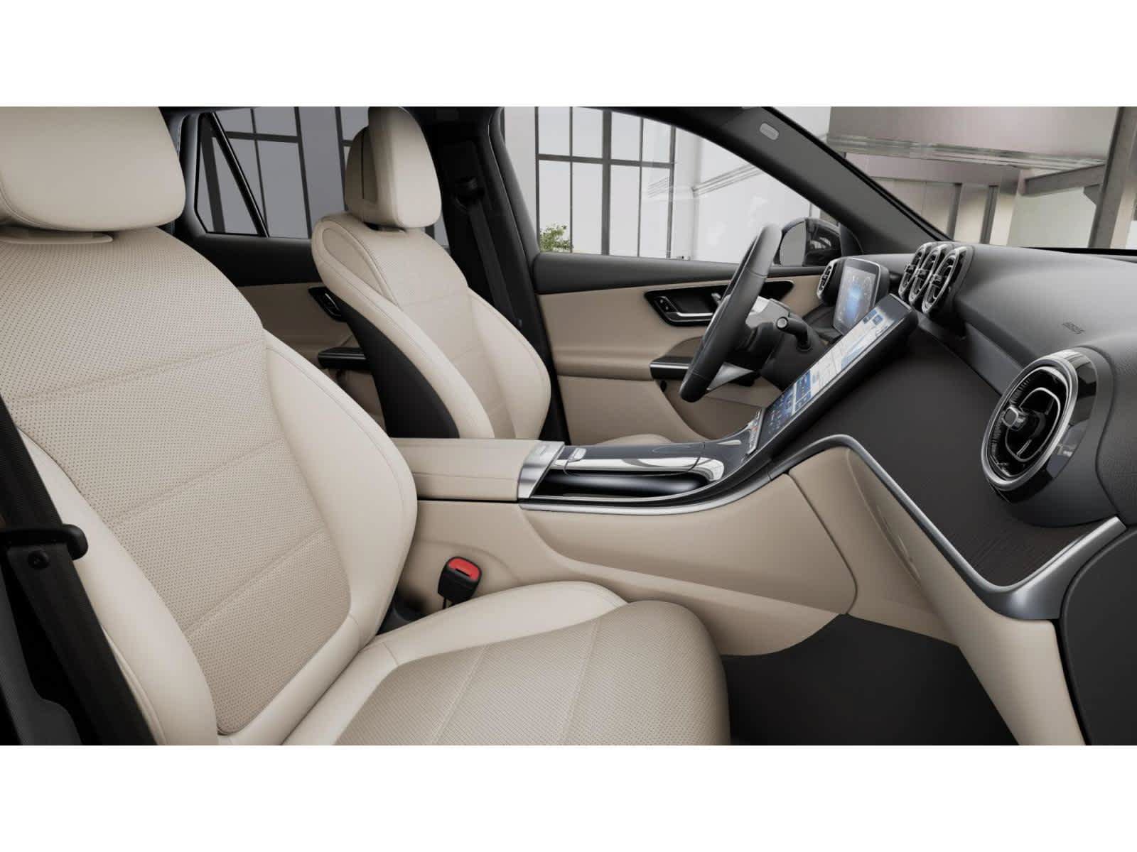 Used 2026 Mercedes-Benz GLC 300 4MATIC image 4