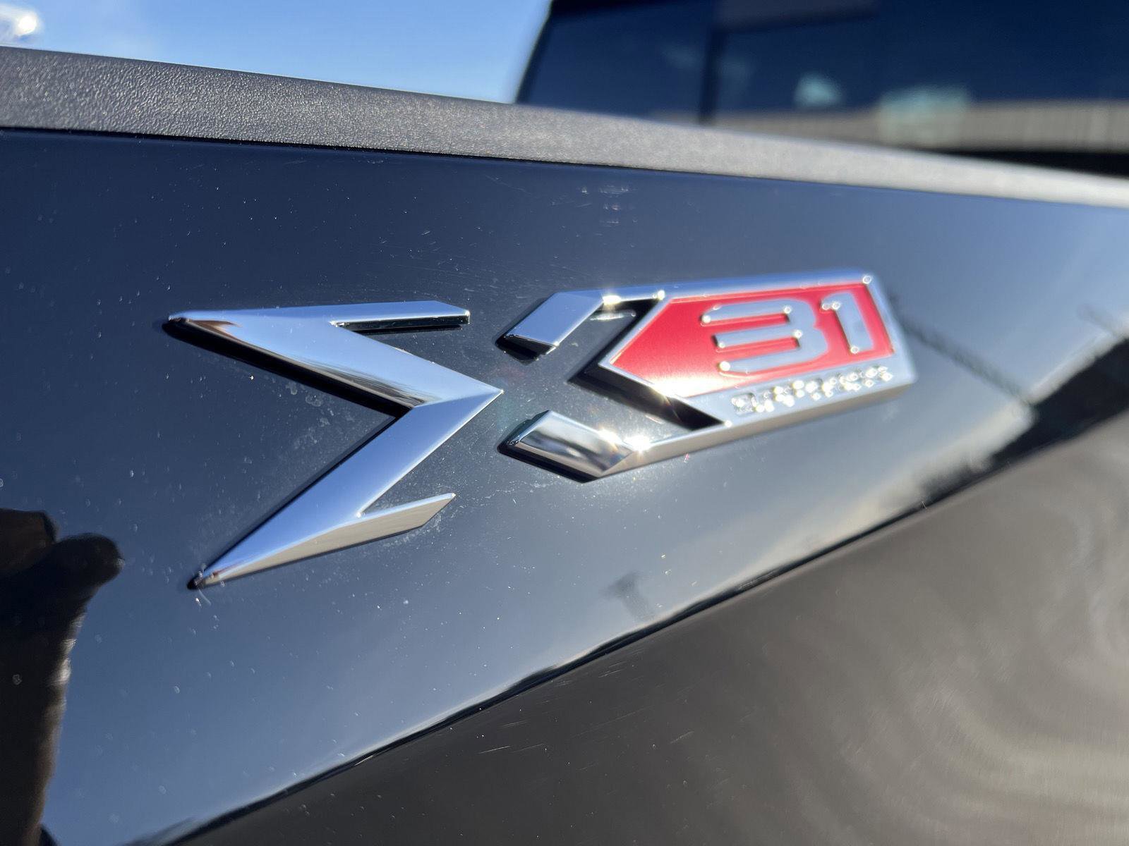 New 2026 GMC Sierra 1500 SLT w/ SLT Premium Plus Package image 6