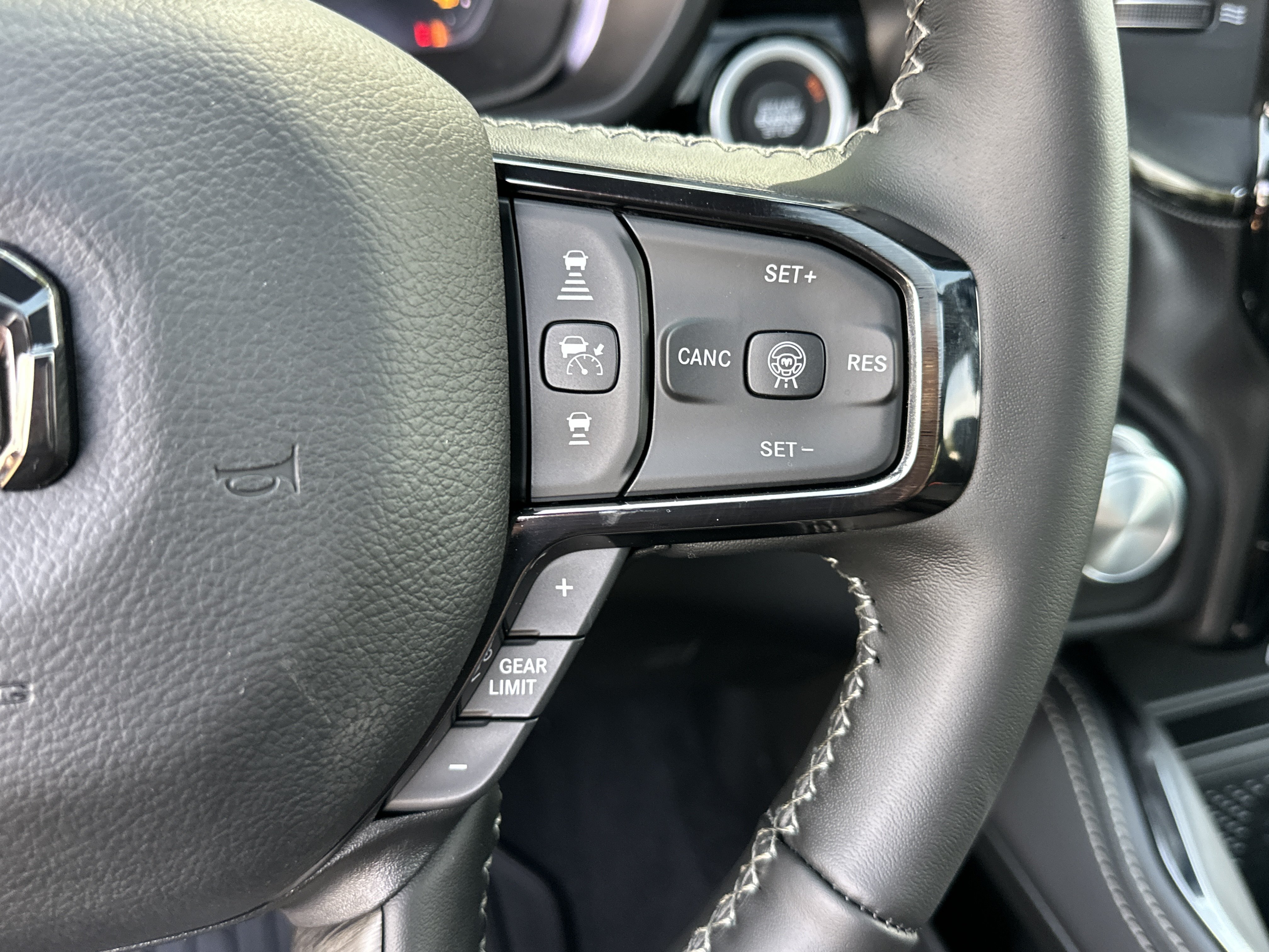 New 2027 RAM 1500 Limited AWD/4WD image 11