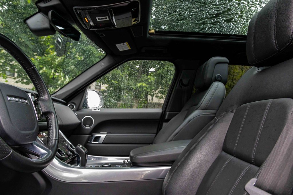 Used 2022 Land Rover Range Rover Sport SE image 9