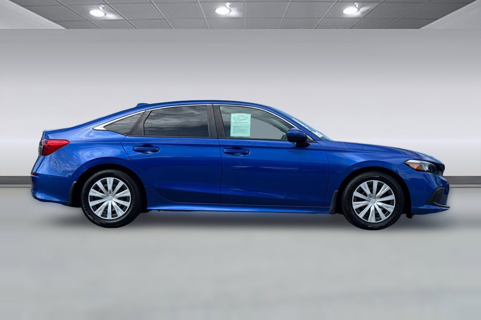 Used 2022 Honda Civic LX image 2
