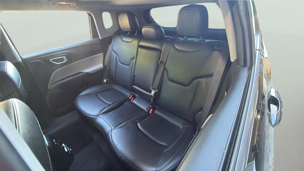 Used 2022 Jeep Compass Limited w/ Sun and Sound Group image 26