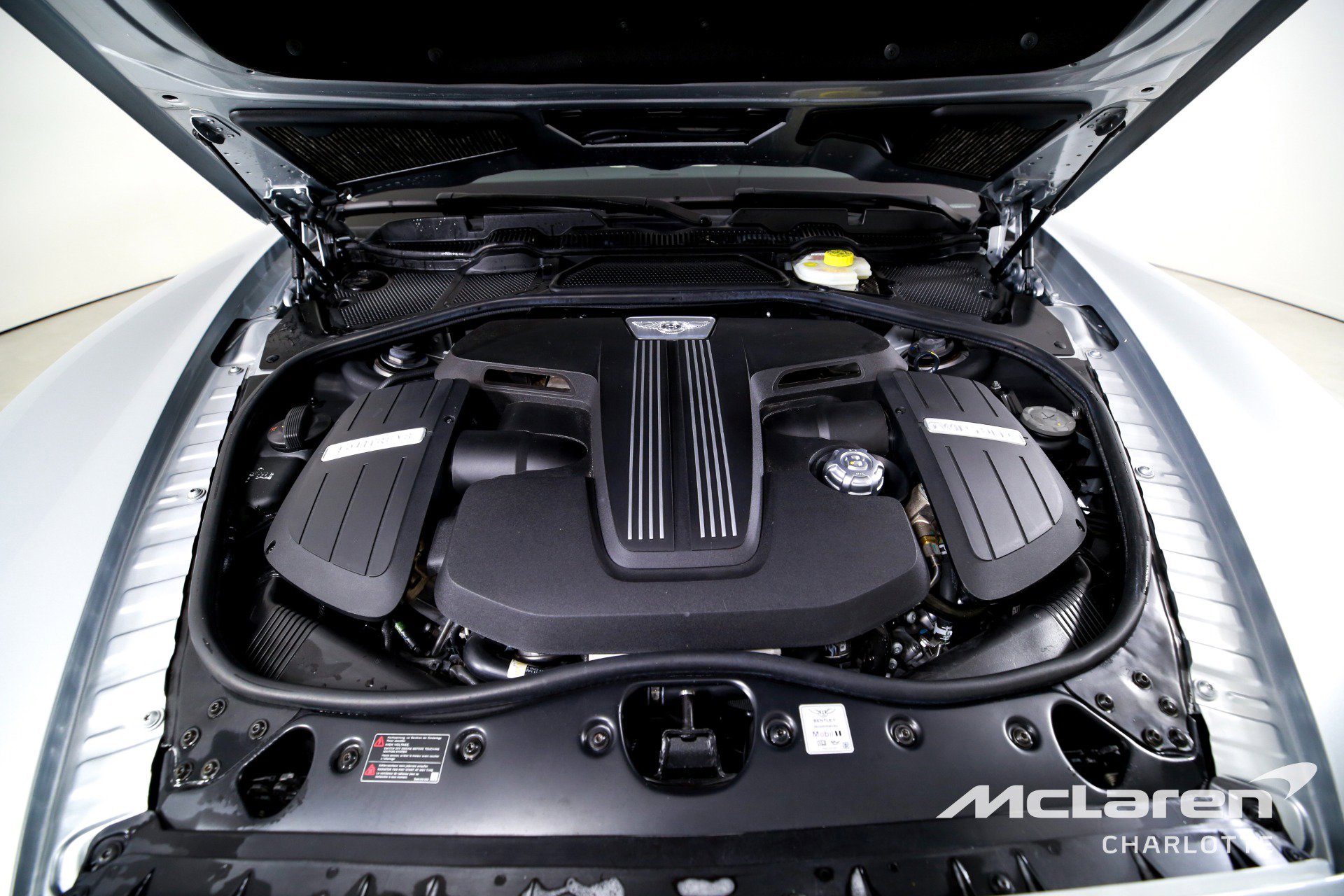 Used 2017 Bentley Flying Spur V8 image 34