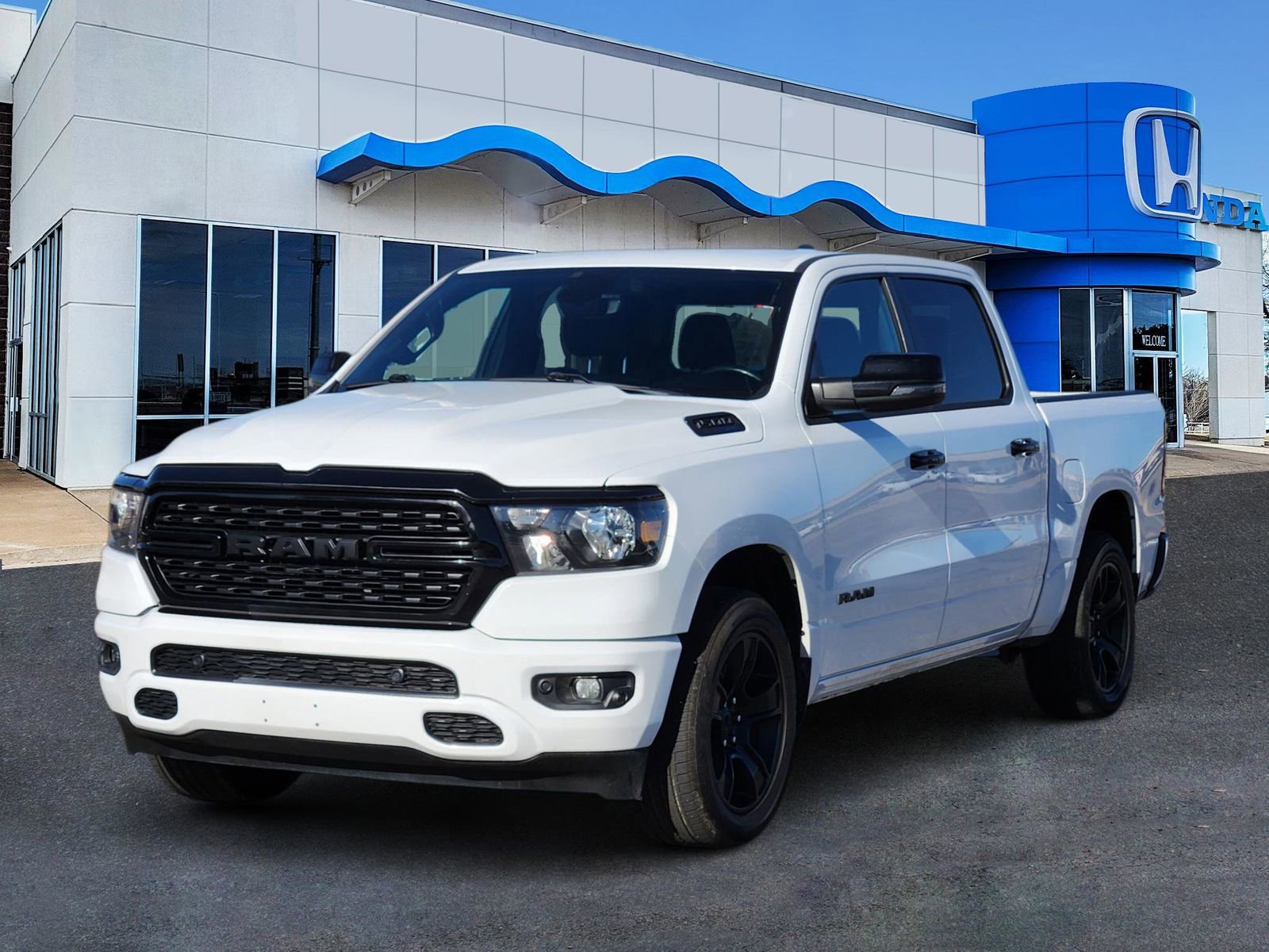 Used 2023 RAM 1500 Lone Star image 2