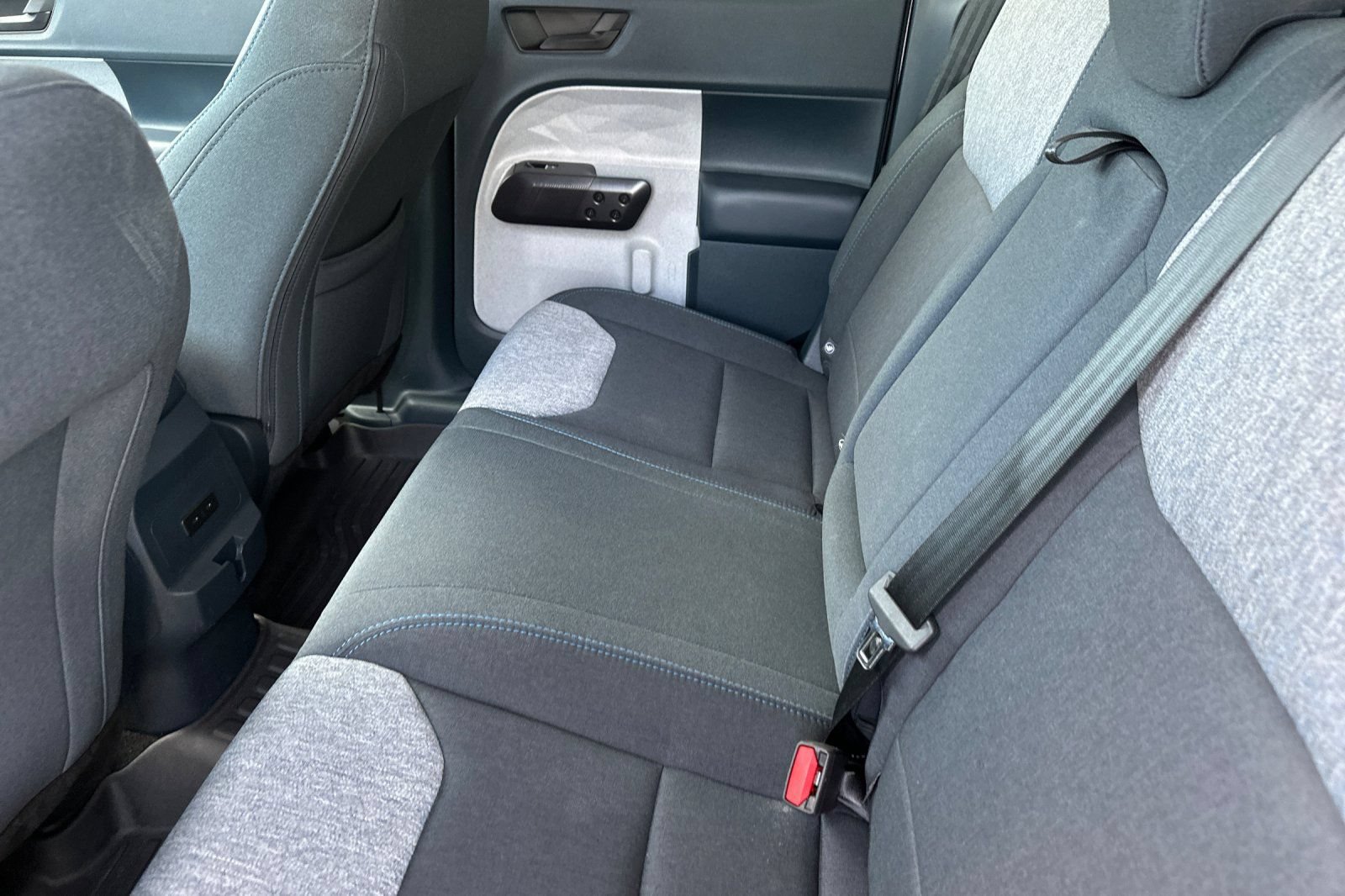 Used 2025 Ford Maverick XLT FWD image 12