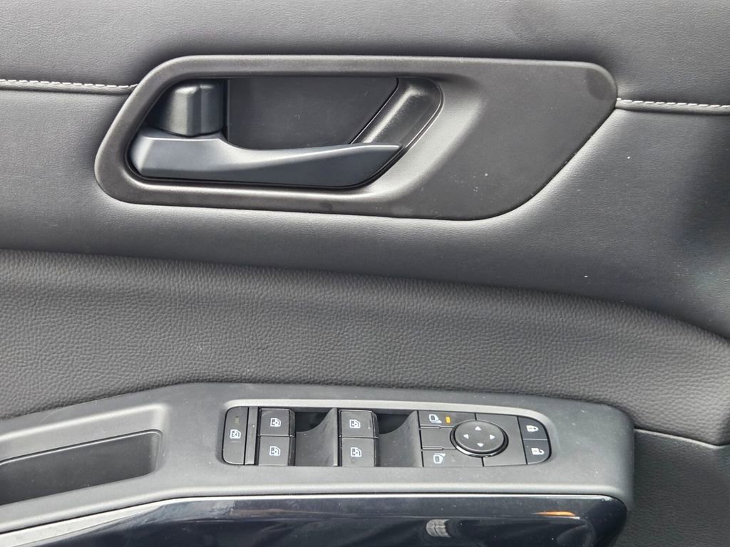 New 2026 Nissan Pathfinder SV image 26