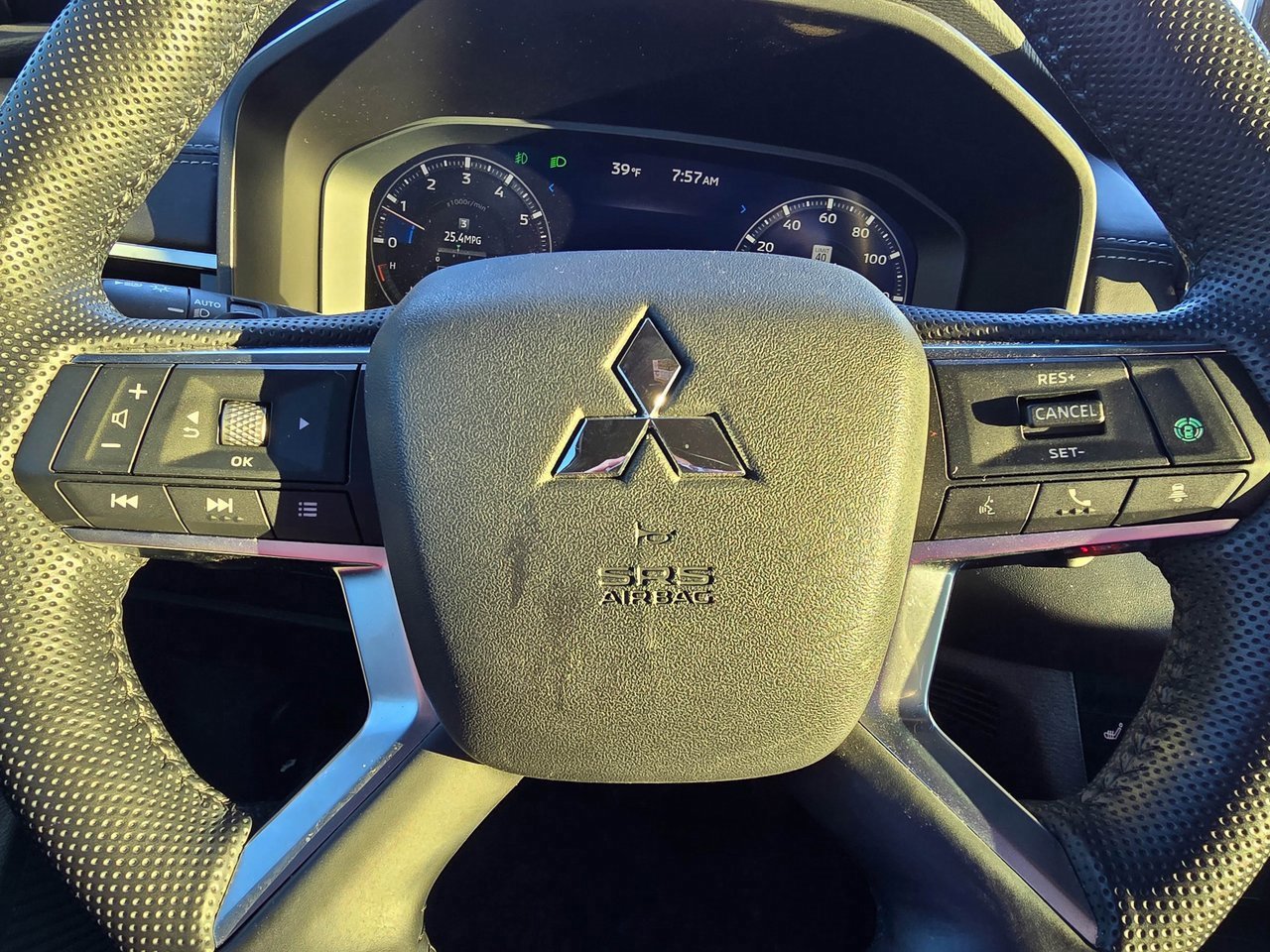 Used 2023 Mitsubishi Outlander SEL Black Edition image 22