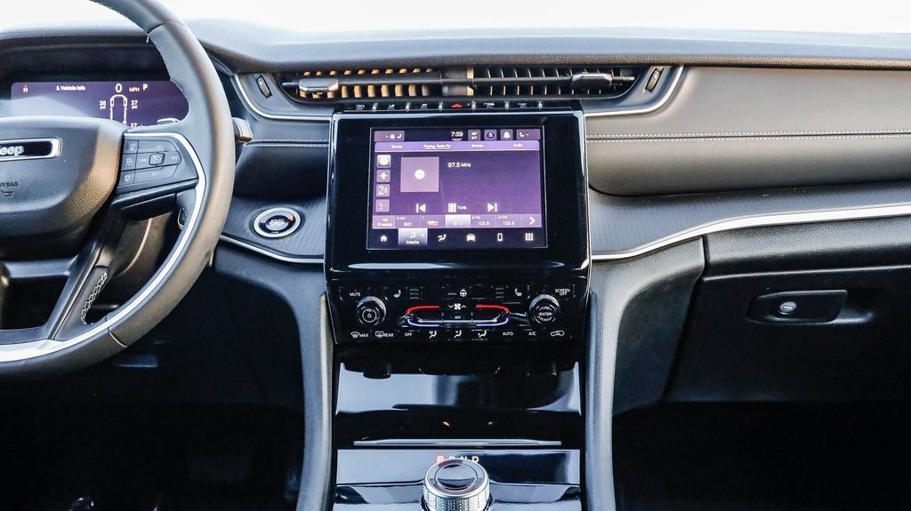 Certified 2024 Jeep Grand Cherokee L Laredo image 16