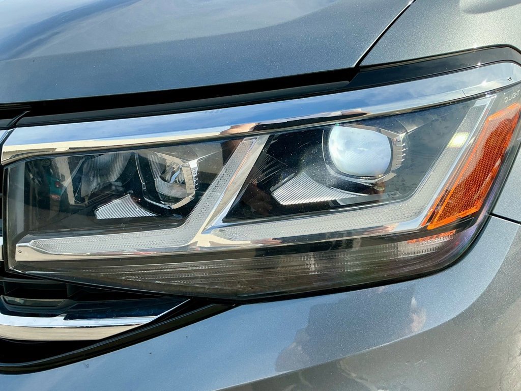 Used 2020 Volkswagen Atlas Cross Sport SE w/ Towing Package image 10