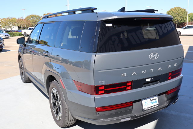 Used 2026 Hyundai Santa Fe SEL FWD image 7